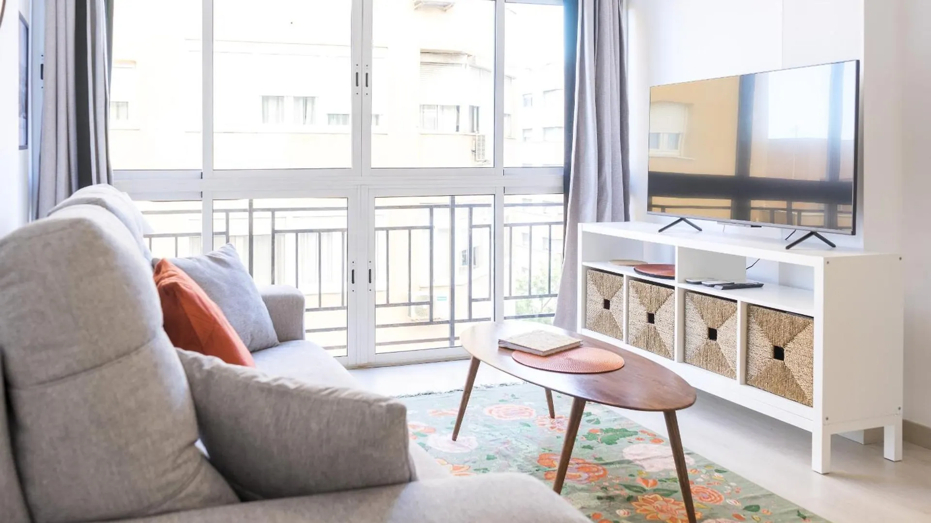 Two Bedroom Apartment Near Playa Del Palo By Sharingco Málaga