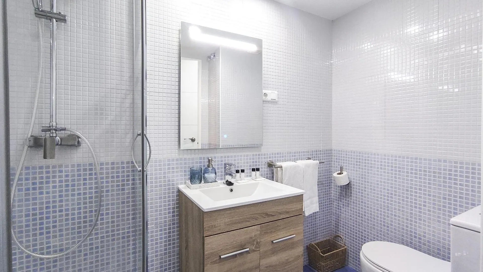 Two Bedroom Apartment Near Playa Del Palo By Sharingco Málaga Spanien