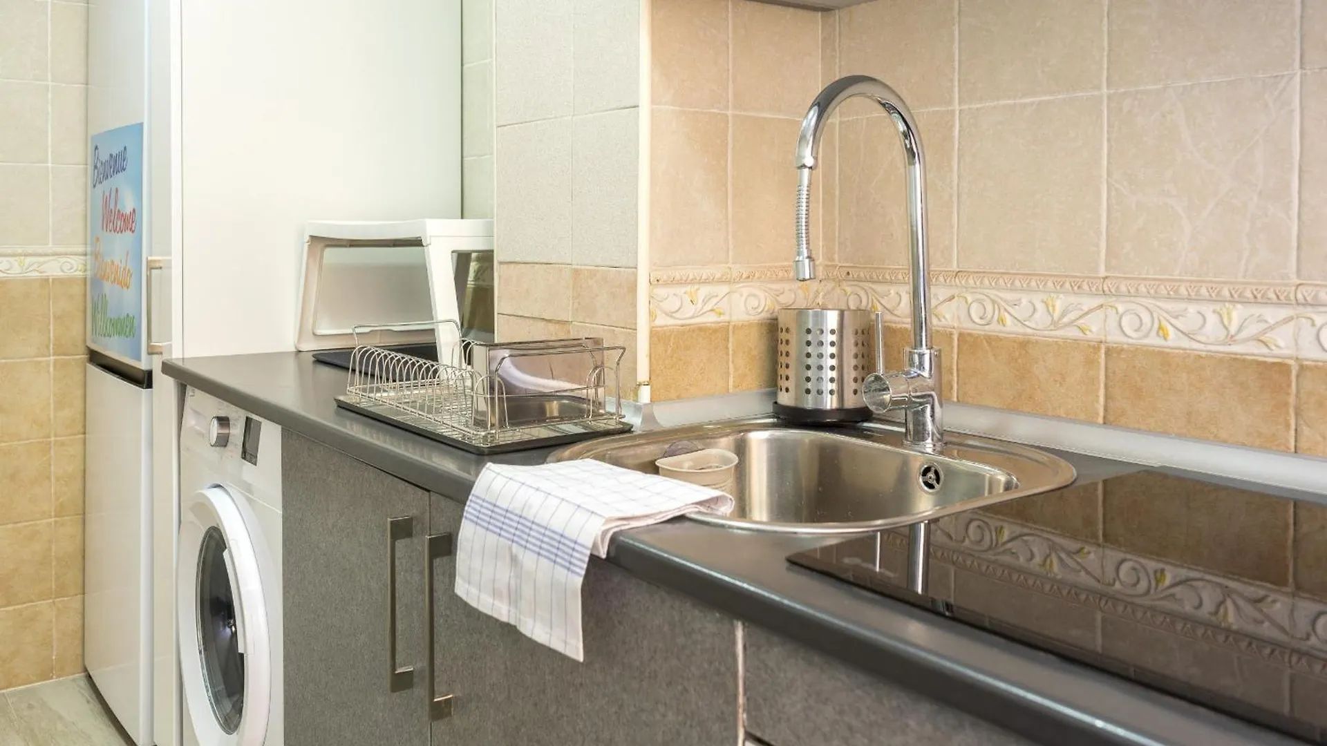 Two Bedroom Apartment Near Playa Del Palo By Sharingco Málaga